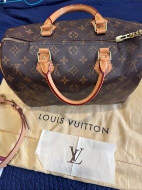 Louis Vuitton Speedy 30 Monogram Bandouliere
